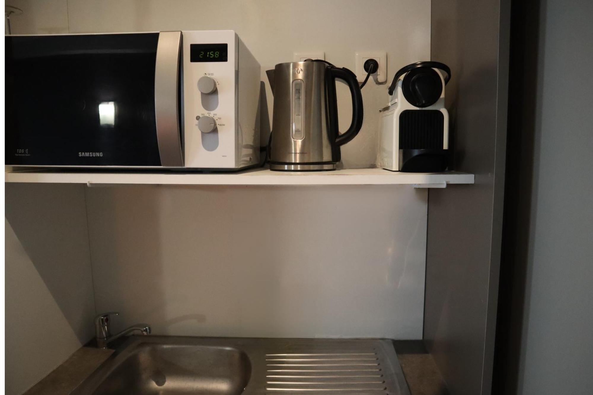 Studios & Appartements Confortables Au Centre De Bourbourg - Gare A Proximite Room photo